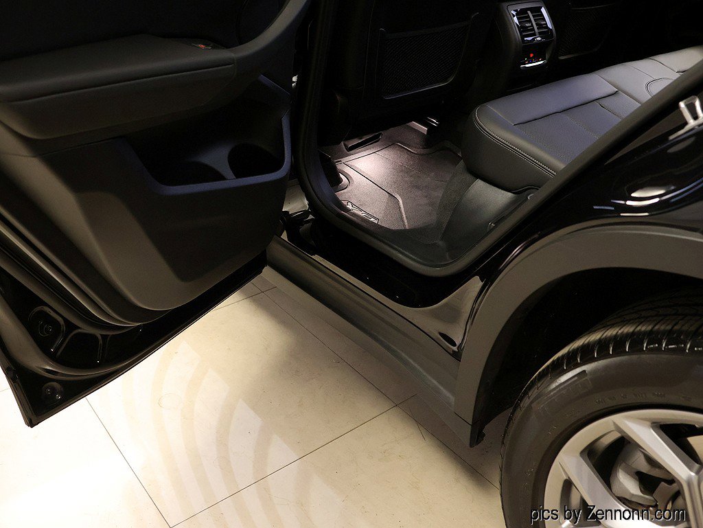 Certified 2024 BMW X3 xDrive30i w/ Premium Package image 29