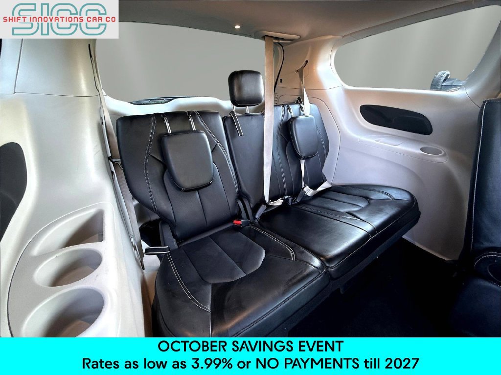 Used 2024 Chrysler Pacifica Limited FWD image 28