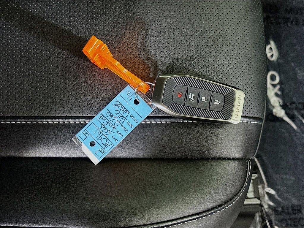 Used 2025 INFINITI QX60 Pure image 36