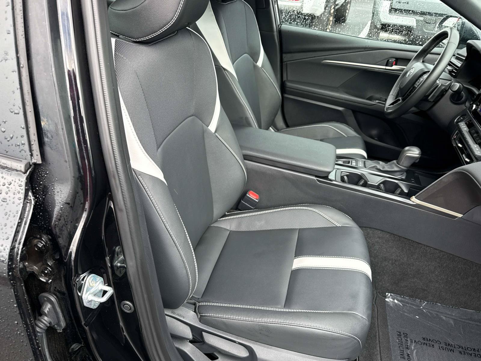 Used 2026 Toyota Camry SE FWD image 17