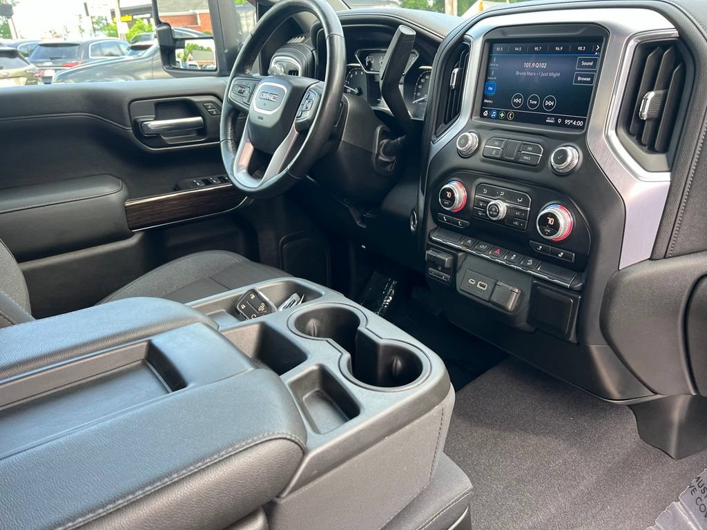 Used 2020 GMC Sierra 1500 SLE w/ X31 Off-Road Package AWD/4WD image 38