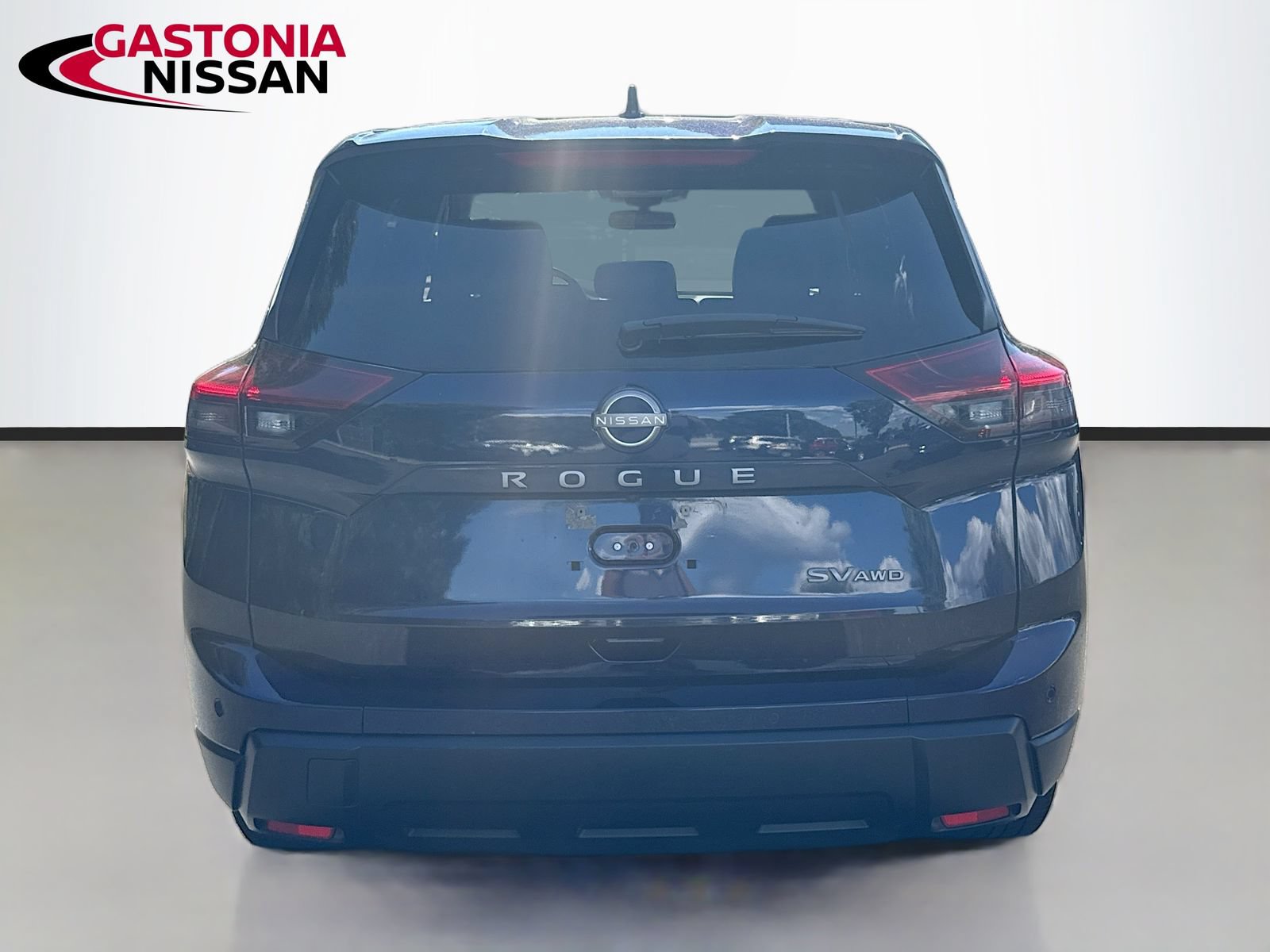 Used 2024 Nissan Rogue SV AWD/4WD image 7