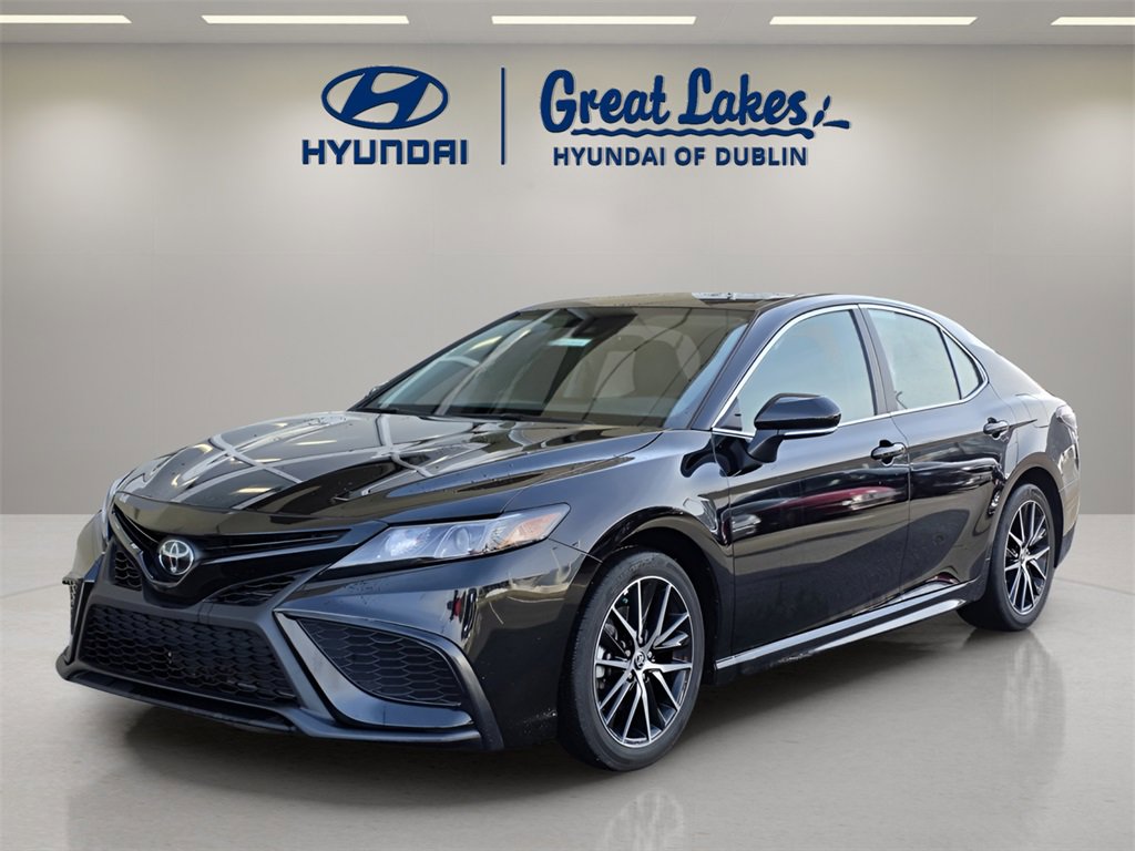 Used 2024 Toyota Camry SE w/ Cold Weather Package