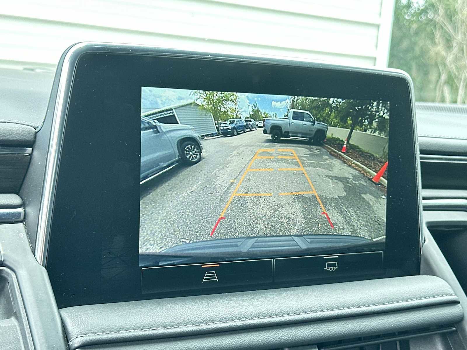 Certified 2023 GMC Yukon SLE RWD image 22