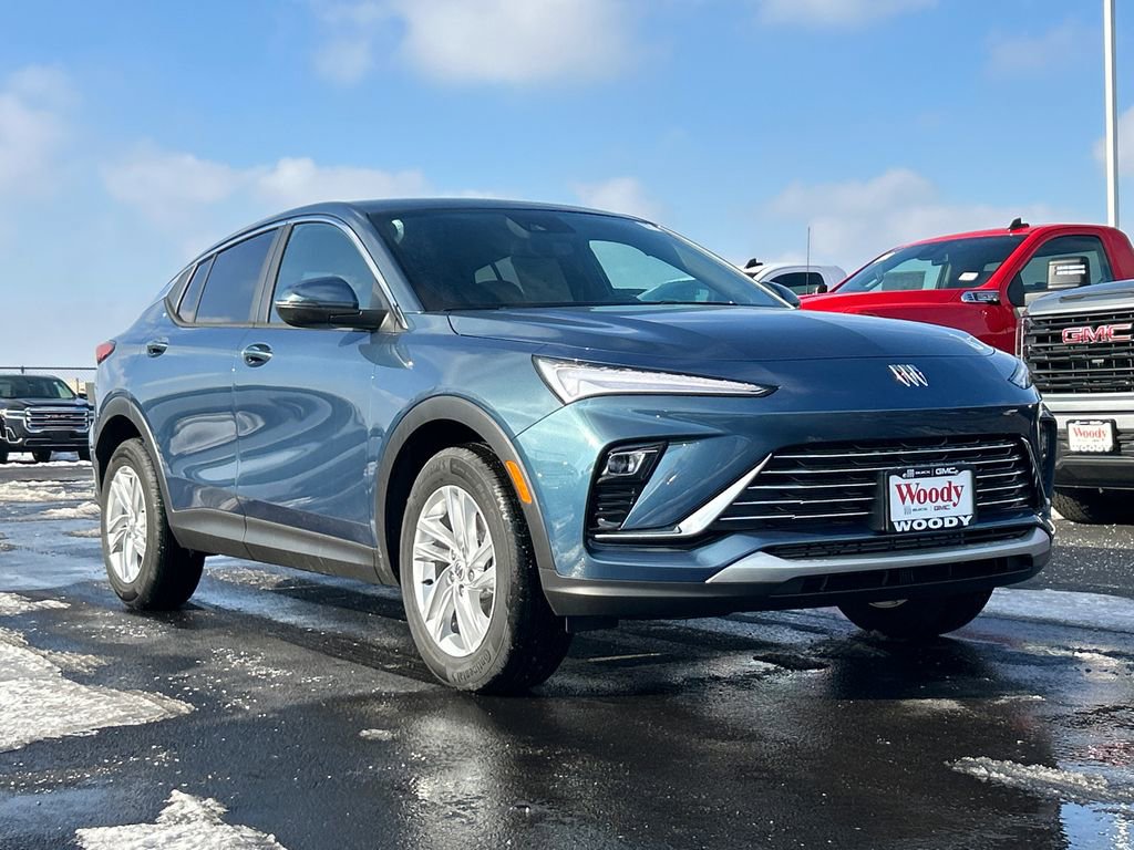 New 2026 Buick Envista Preferred FWD image 2