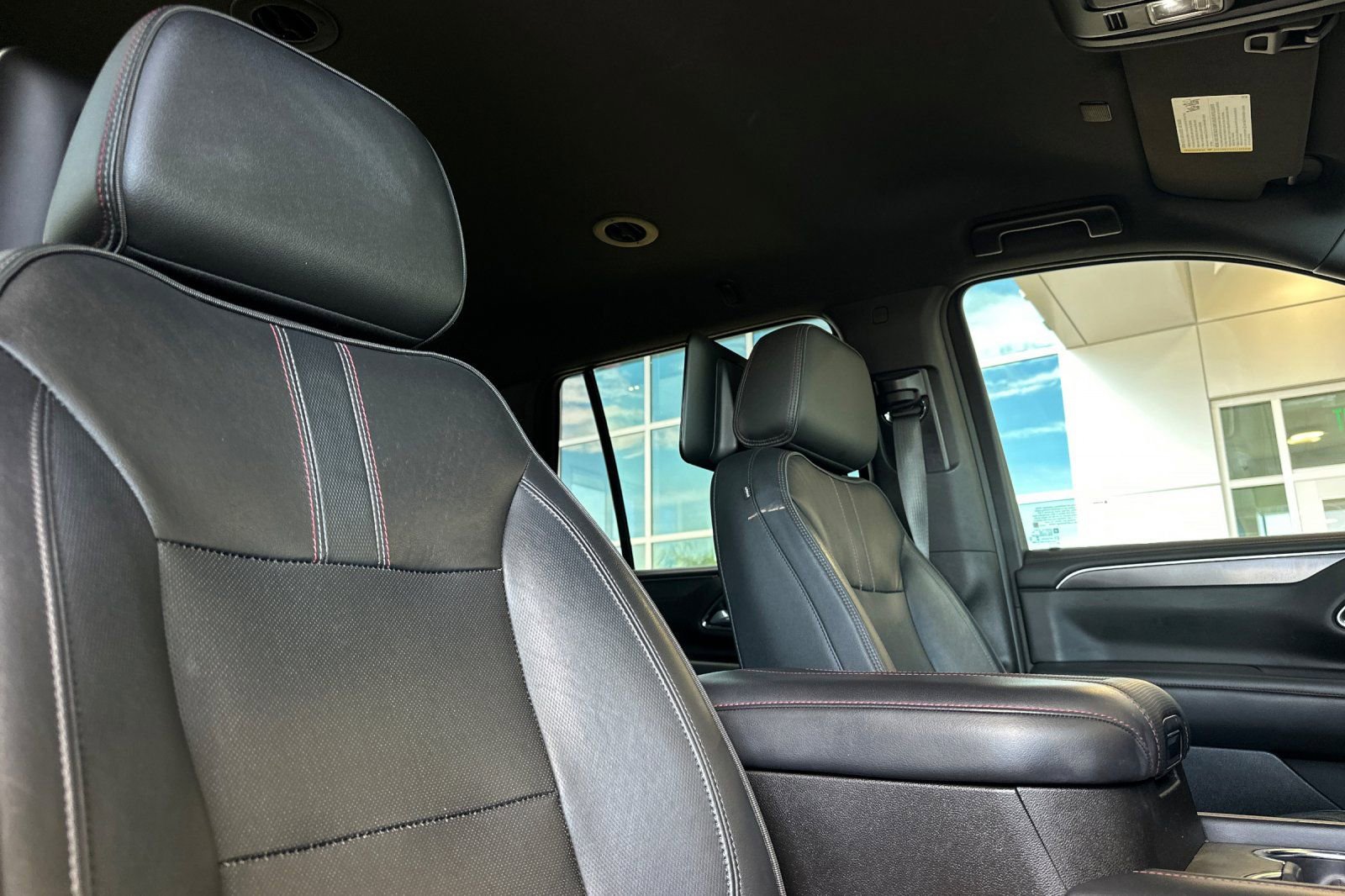 Used 2021 Chevrolet Tahoe RST w/ Luxury Package RWD image 22