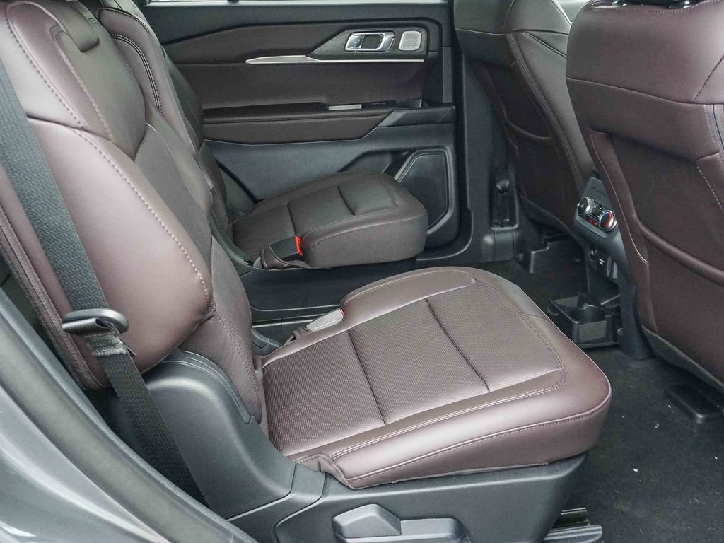New 2026 Ford Explorer Platinum RWD image 13