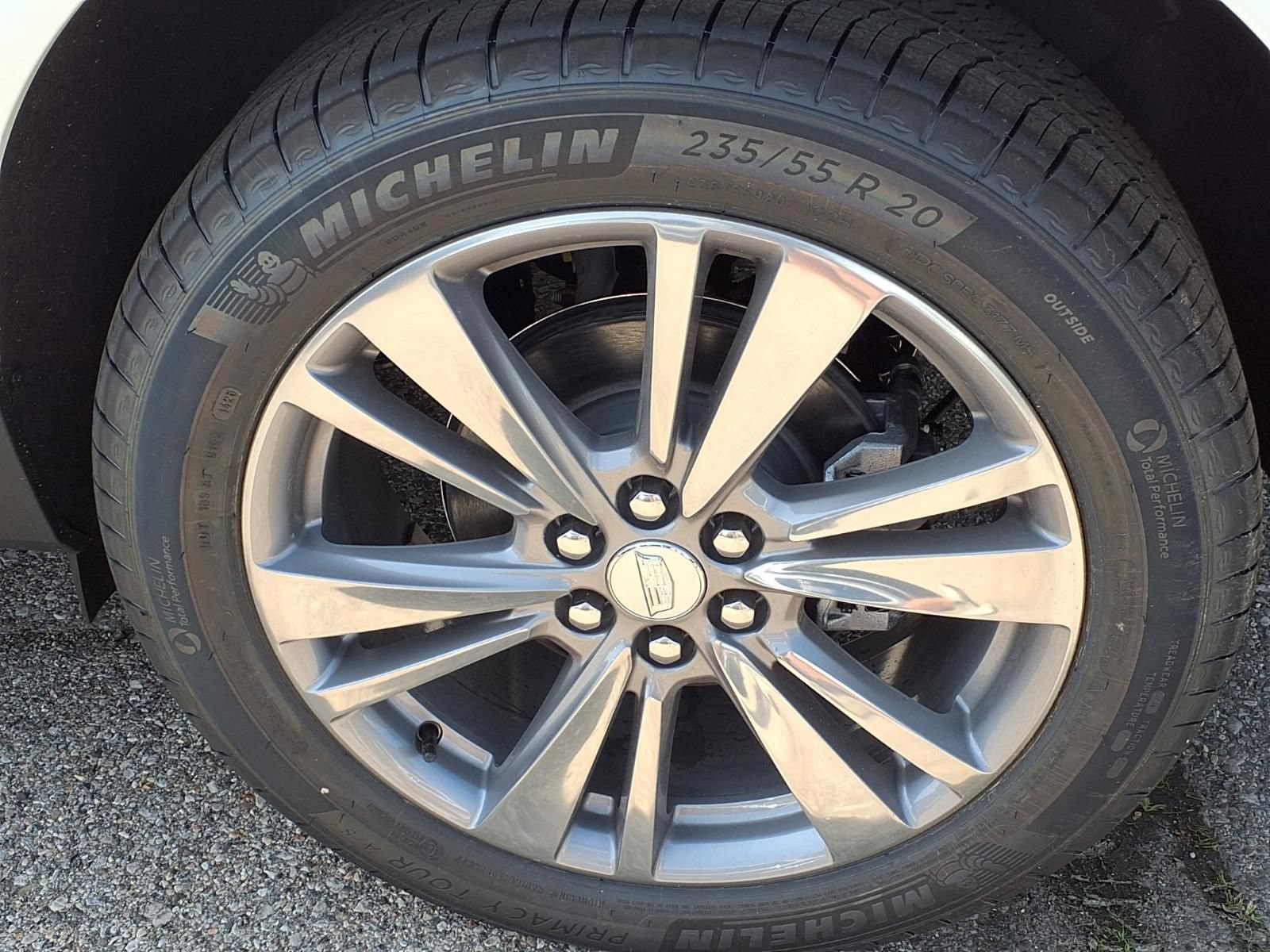 New 2026 Cadillac XT5 Premium Luxury w/ LPO, Floor Liner Package AWD/4WD image 7