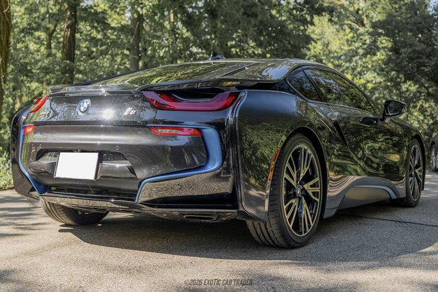 Used 2015 BMW i8 AWD/4WD image 8