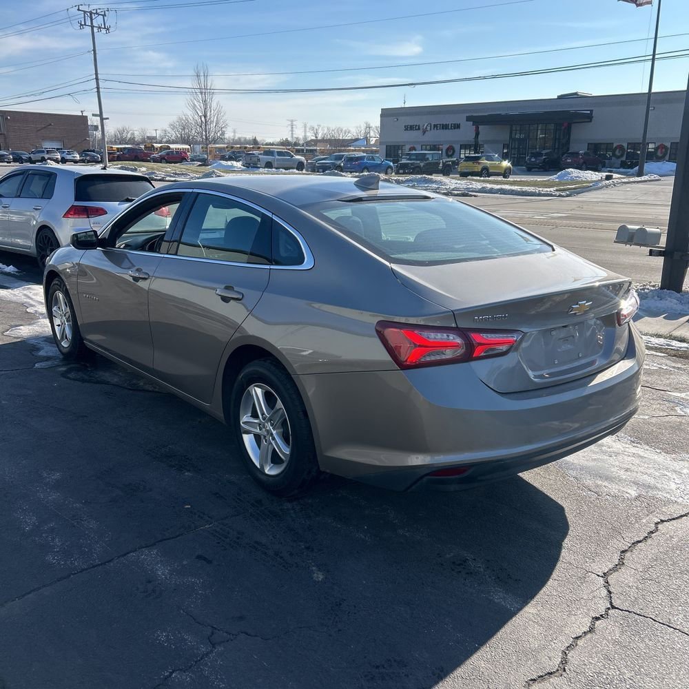 Used 2022 Chevrolet Malibu LT image 6