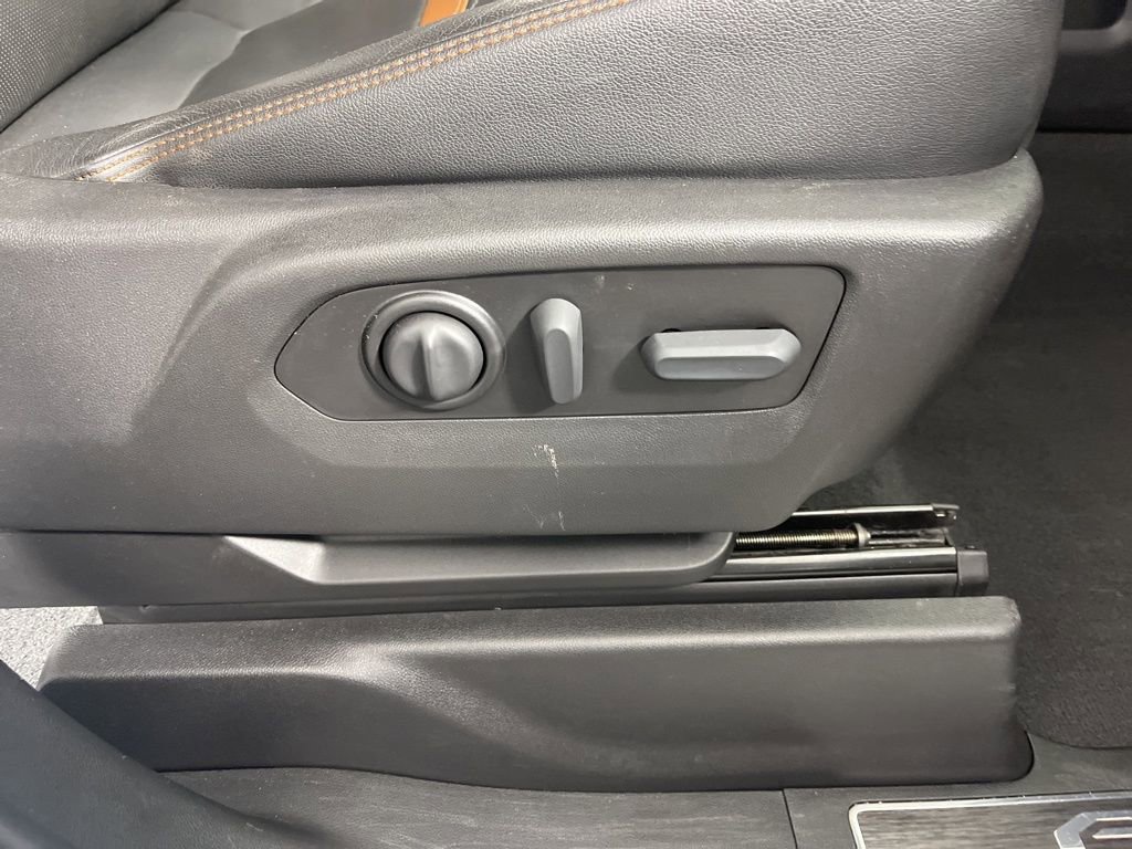 Used 2022 GMC Sierra 1500 AT4 w/ AT4 Premium Package image 8