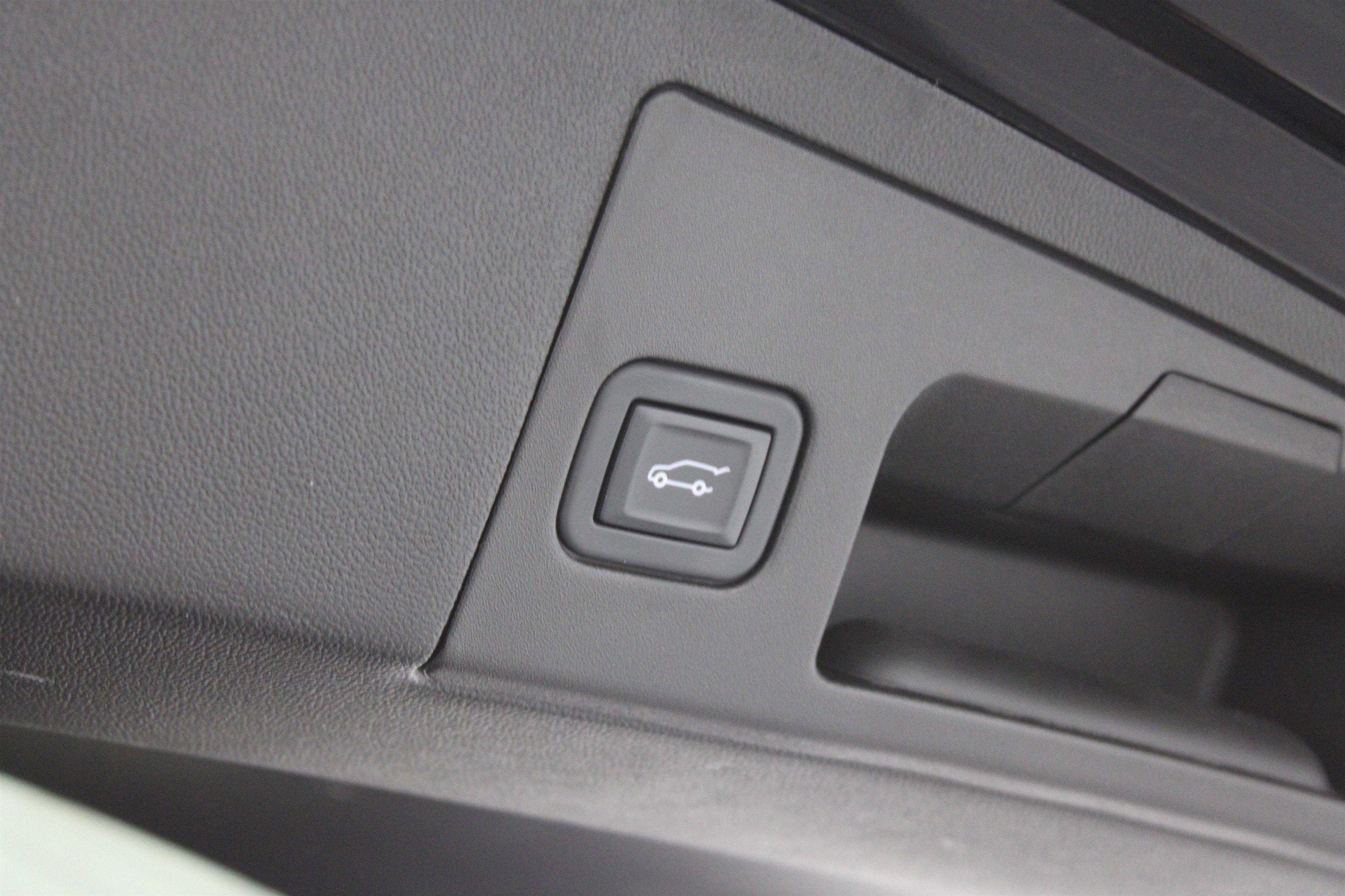 Certified 2023 Cadillac XT5 Luxury image 30