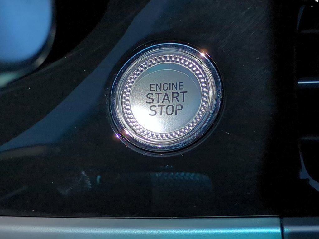 Used 2026 Genesis G70 2.5T RWD image 26