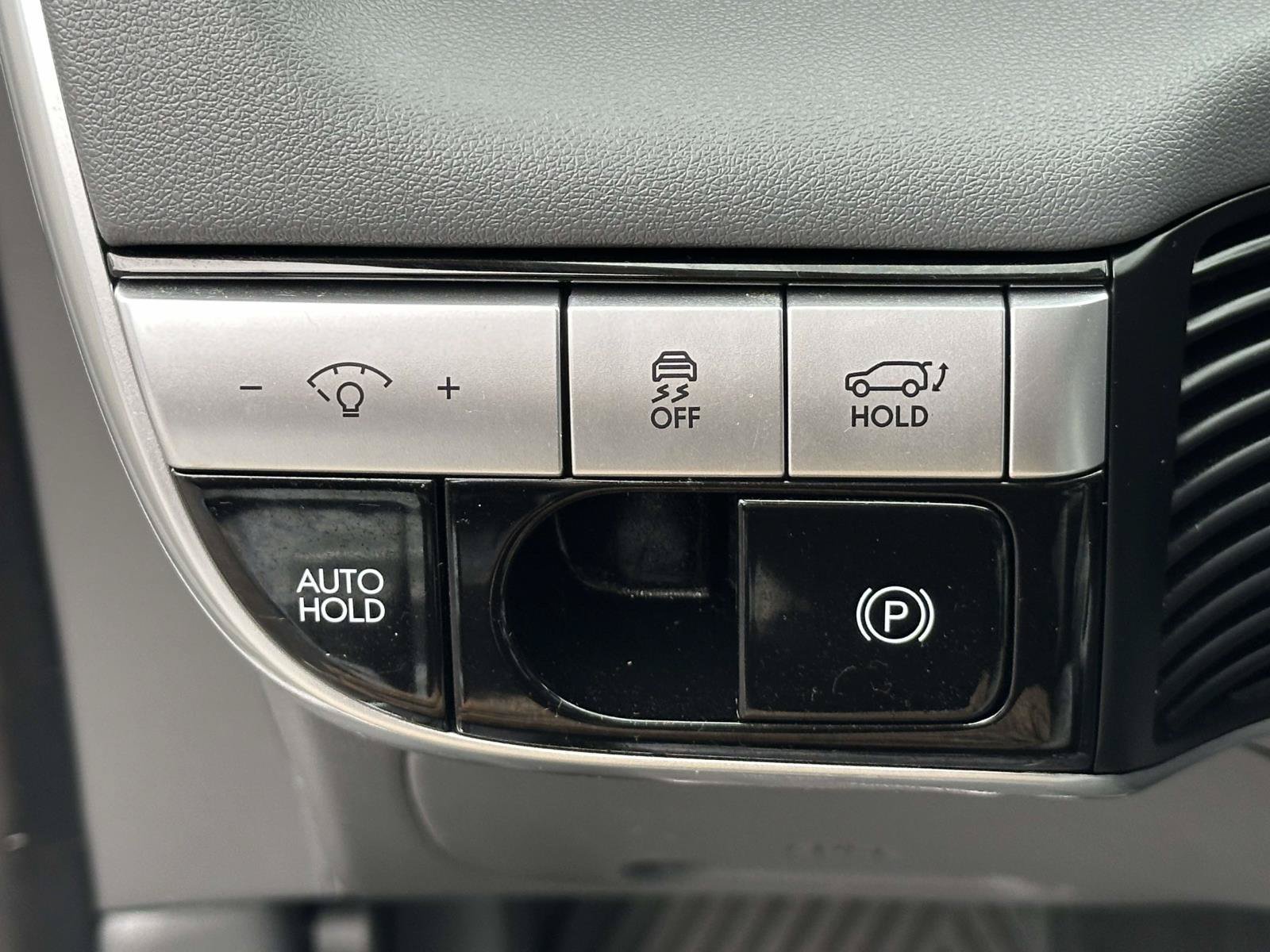 Used 2022 Hyundai Ioniq 5 SEL w/ Cargo Package AWD/4WD image 15