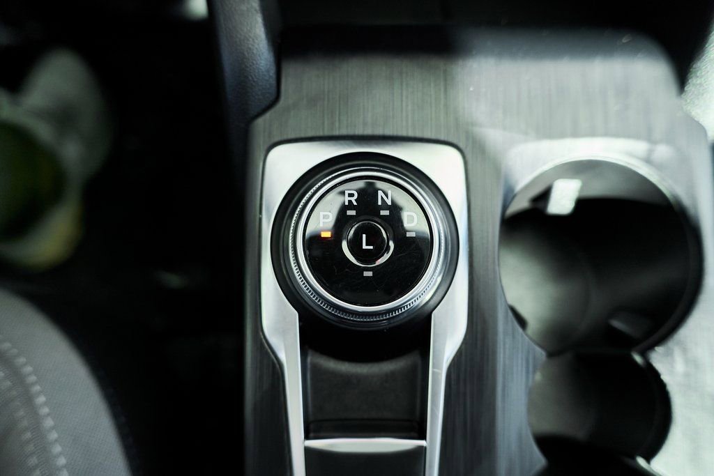 Used 2022 Ford Escape SE image 39