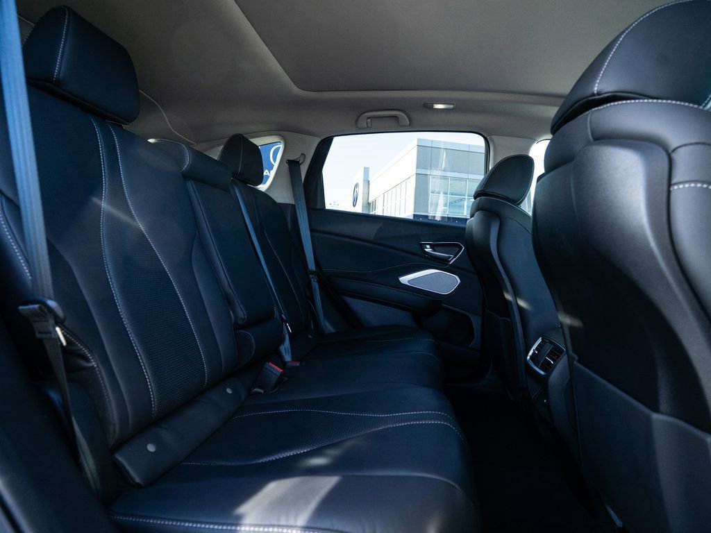 Certified 2025 Acura RDX w/ Technology Package image 18