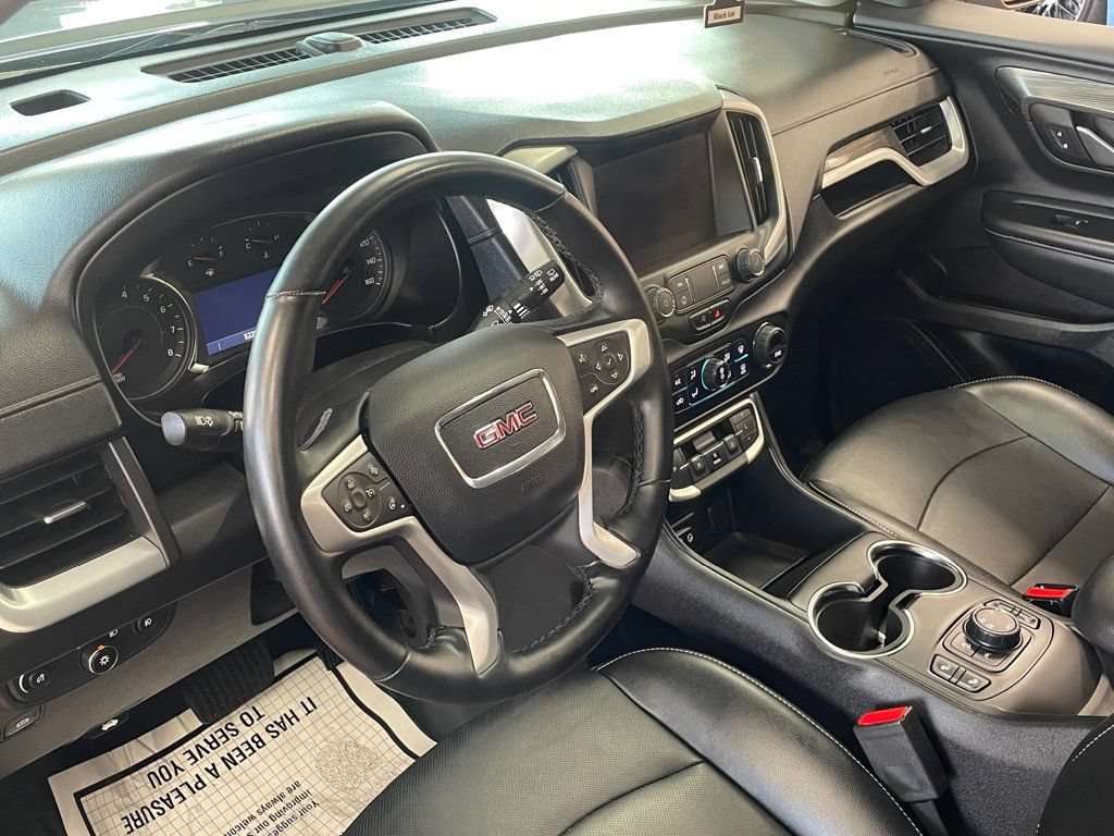 Used 2024 GMC Terrain SLT AWD/4WD image 14