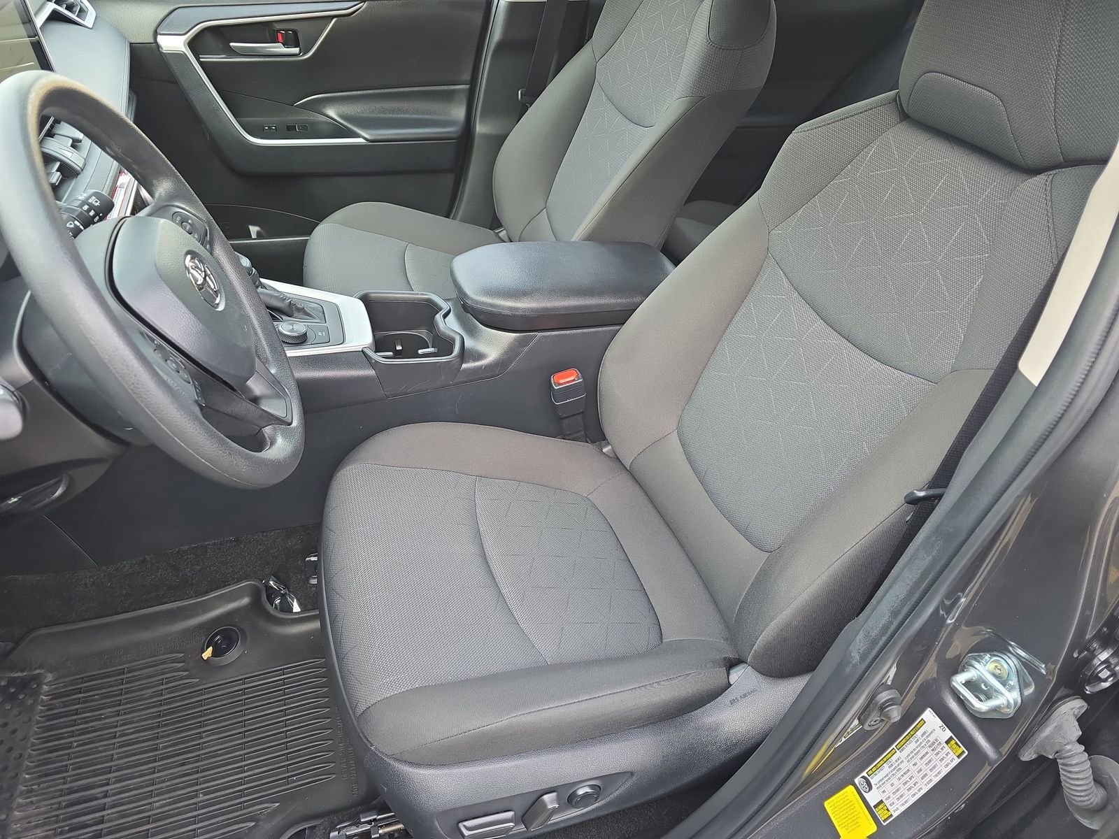 Used 2024 Toyota RAV4 XLE image 20