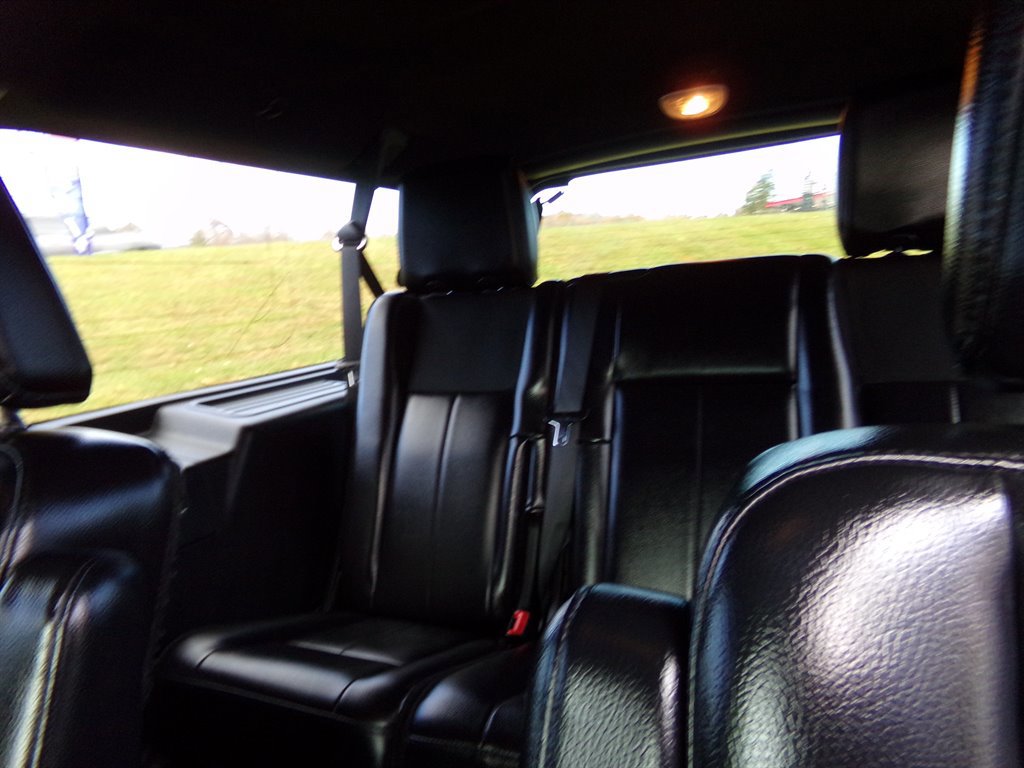 Used 2016 Ford Expedition EL Limited w/ Equipment Group 301A image 9