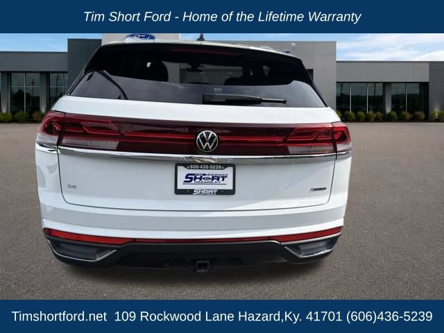 Used 2025 Volkswagen Atlas Cross Sport SE AWD/4WD image 7