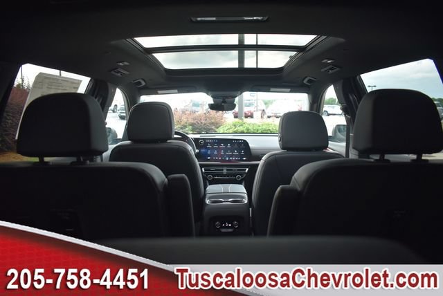 New 2026 Chevrolet Traverse RS w/ LPO, Floor Liner Package FWD image 12