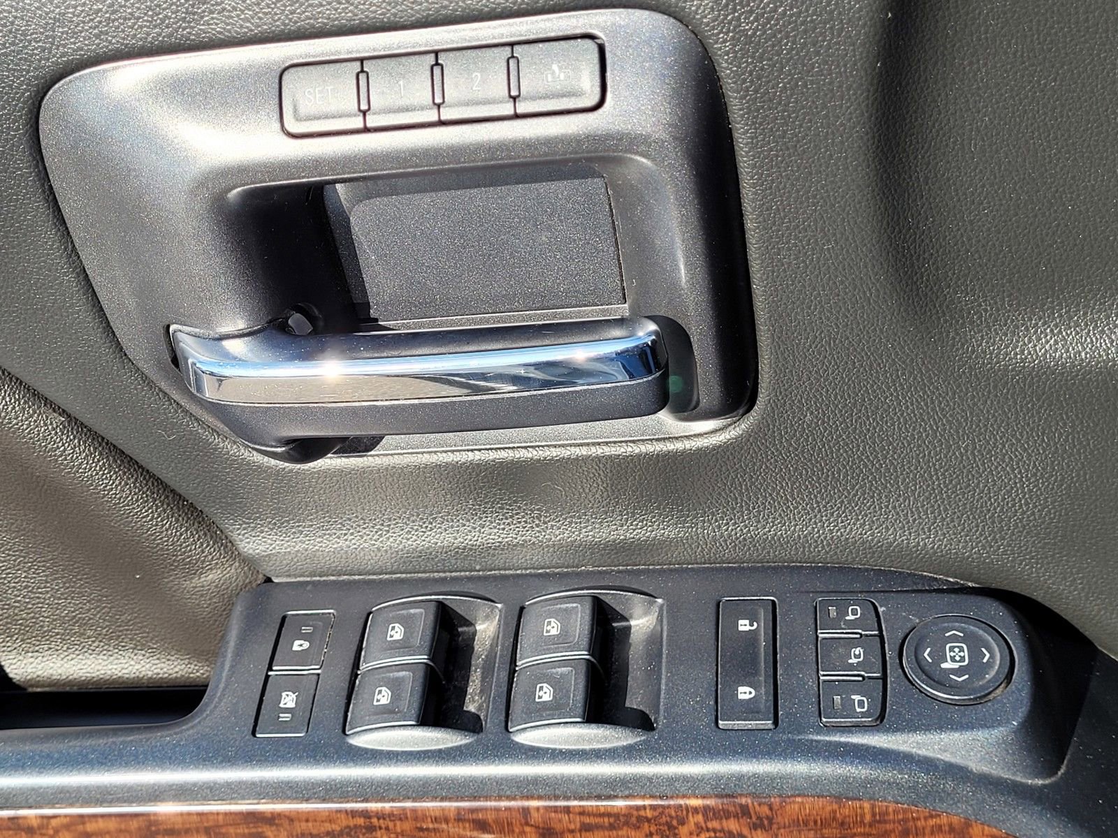 Used 2018 GMC Sierra 1500 SLT image 22