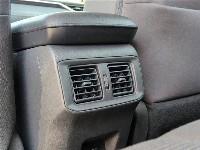 Used 2025 Toyota RAV4 LE AWD/4WD image 16