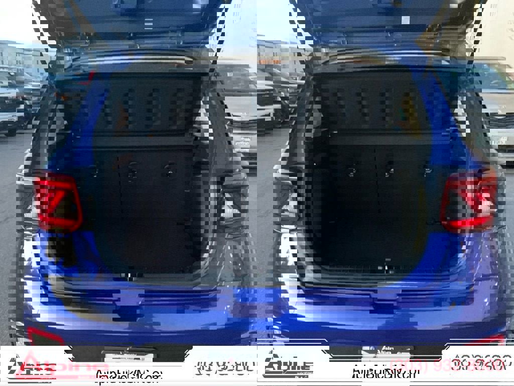 Used 2025 Hyundai Venue SEL image 20