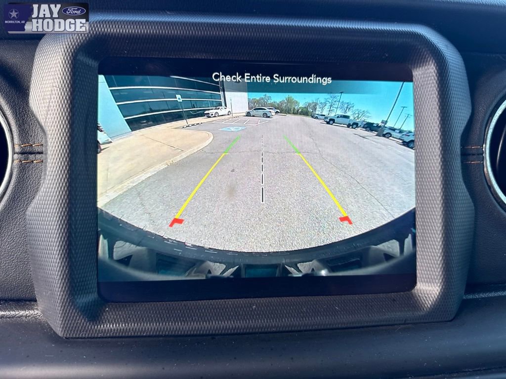 Used 2021 Jeep Wrangler Unlimited Sahara image 24