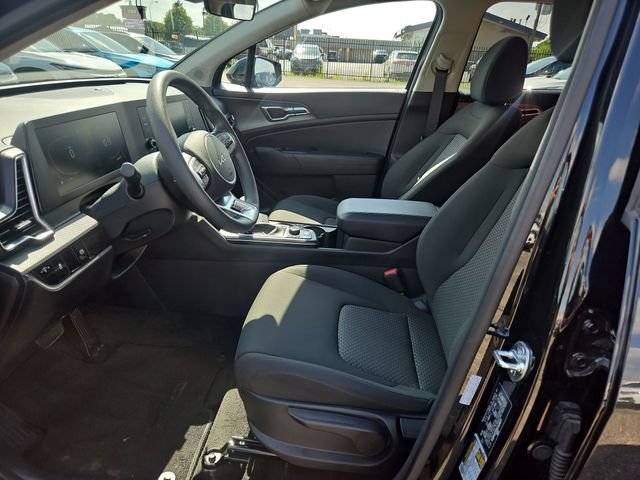 Used 2024 Kia Sportage LX AWD/4WD image 9