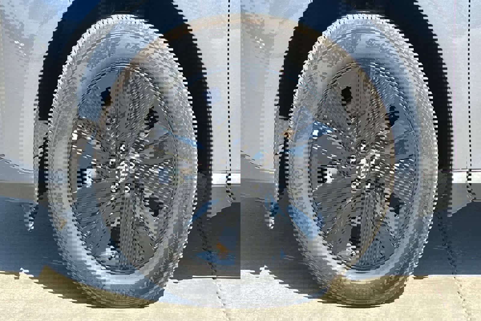 Certified 2025 Nissan Murano SV image 27