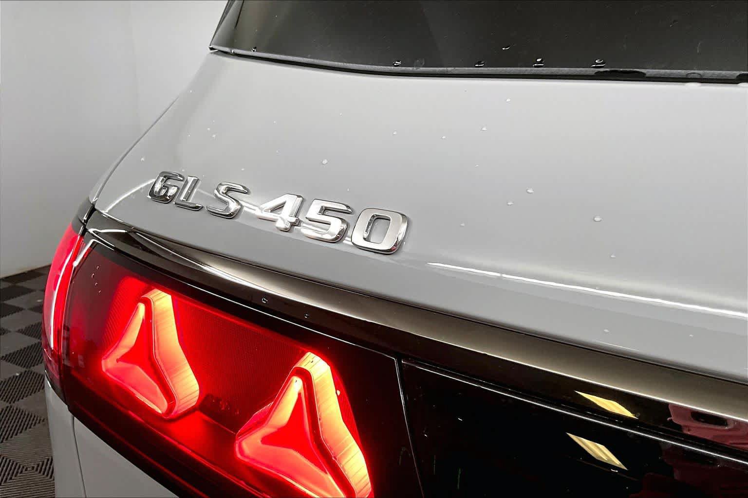 New 2027 Mercedes-Benz GLS 450 4MATIC image 7