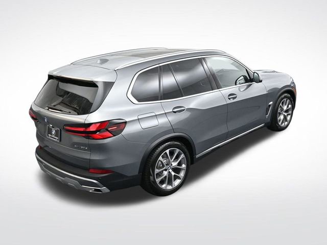 New 2026 BMW X5 xDrive50e image 24