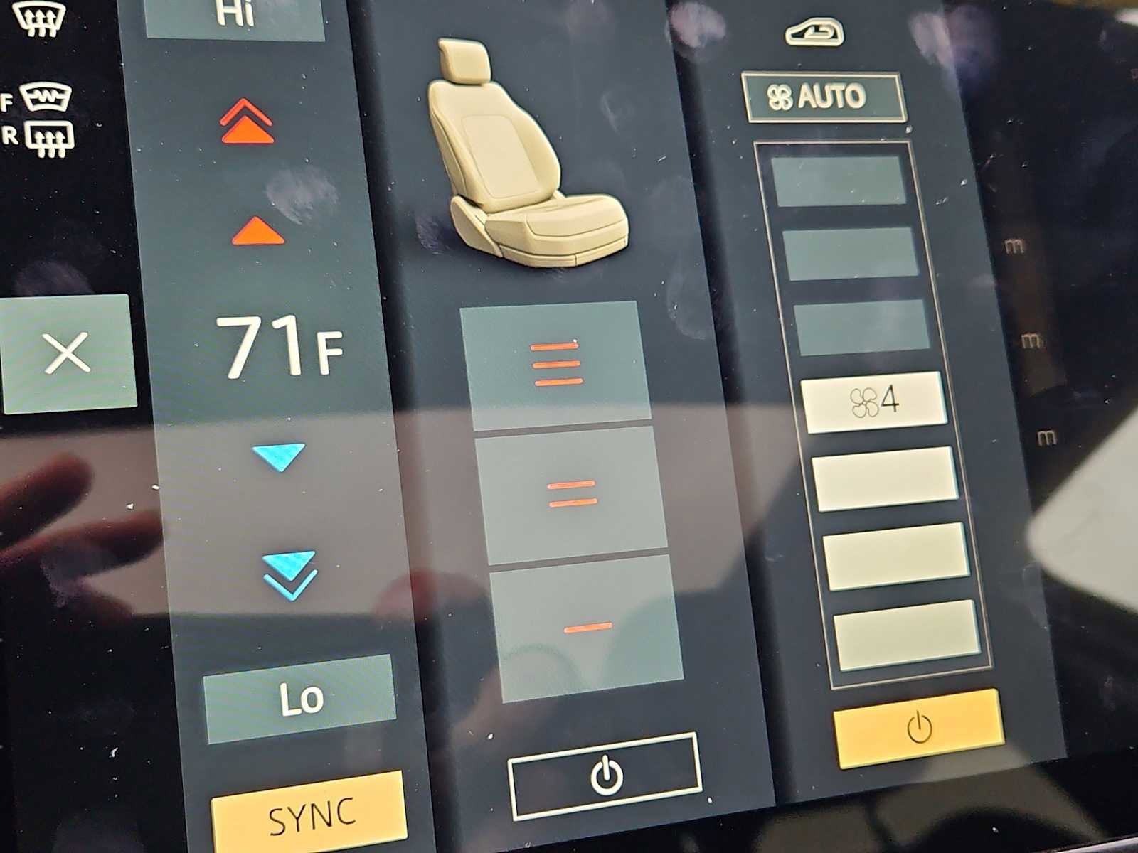 Used 2024 Land Rover Discovery Sport Dynamic SE AWD/4WD image 22