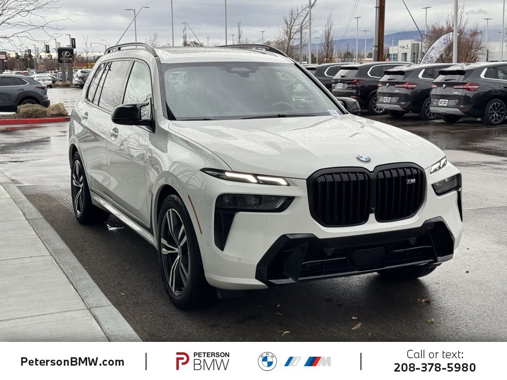 Used 2025 BMW X7 M60i image 8