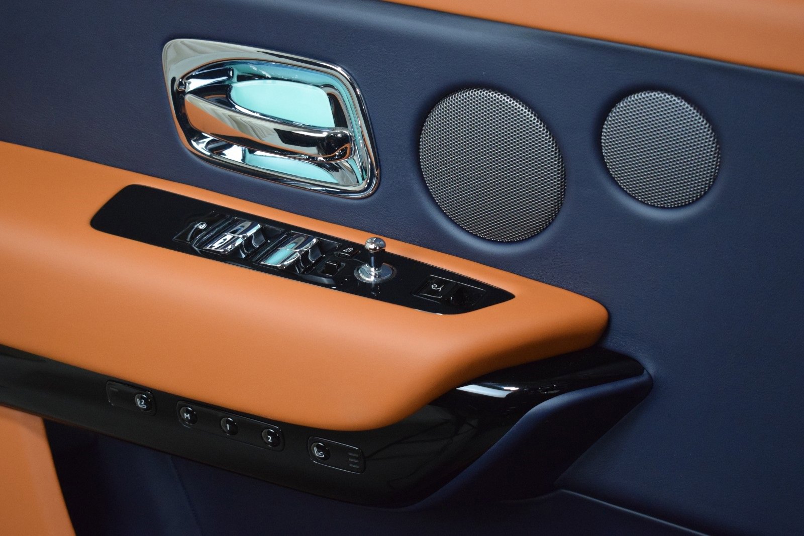 New 2026 Rolls-Royce Cullinan image 37