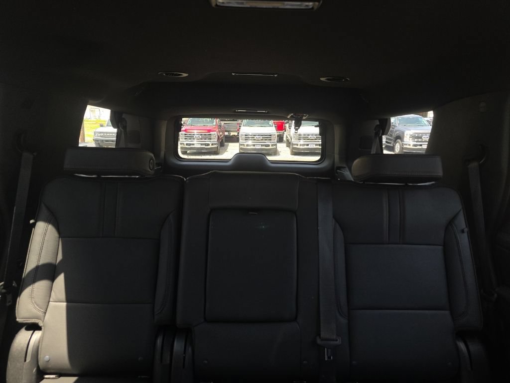 Used 2024 Chevrolet Tahoe RST w/ Luxury Package AWD/4WD image 27