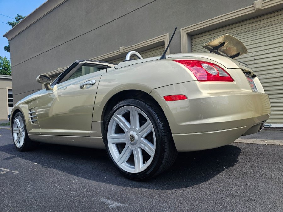 Used 2008 Chrysler Crossfire Limited RWD image 24