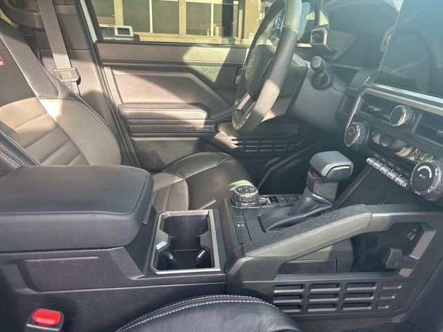 Used 2025 Toyota Tacoma TRD Off-Road AWD/4WD image 21