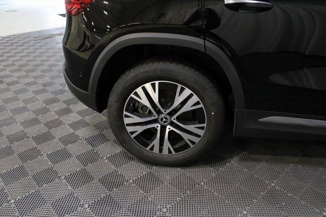 New 2025 Mercedes-Benz GLA 250 4MATIC image 11