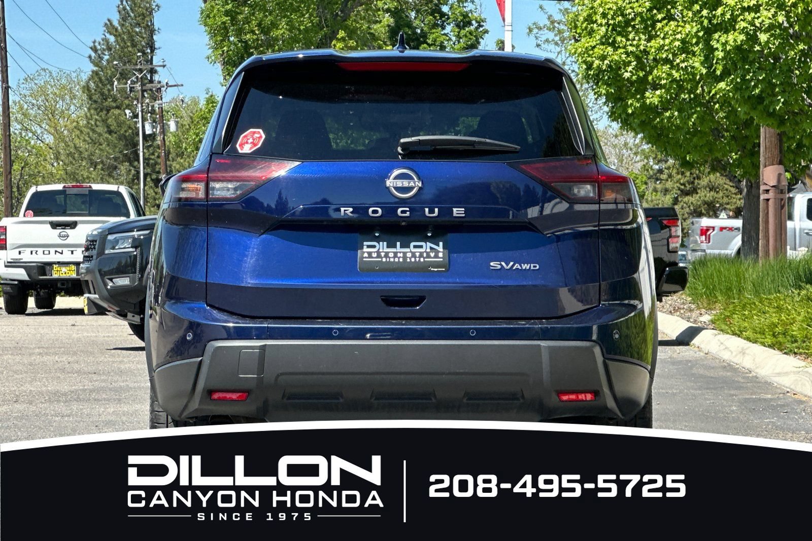 Used 2024 Nissan Rogue SV AWD/4WD image 7