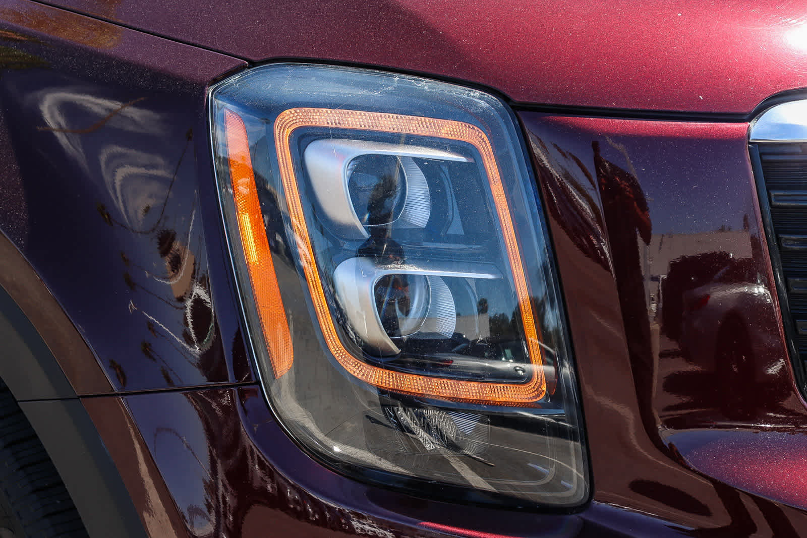 Used 2022 Kia Telluride EX w/ EX Premium Package image 4