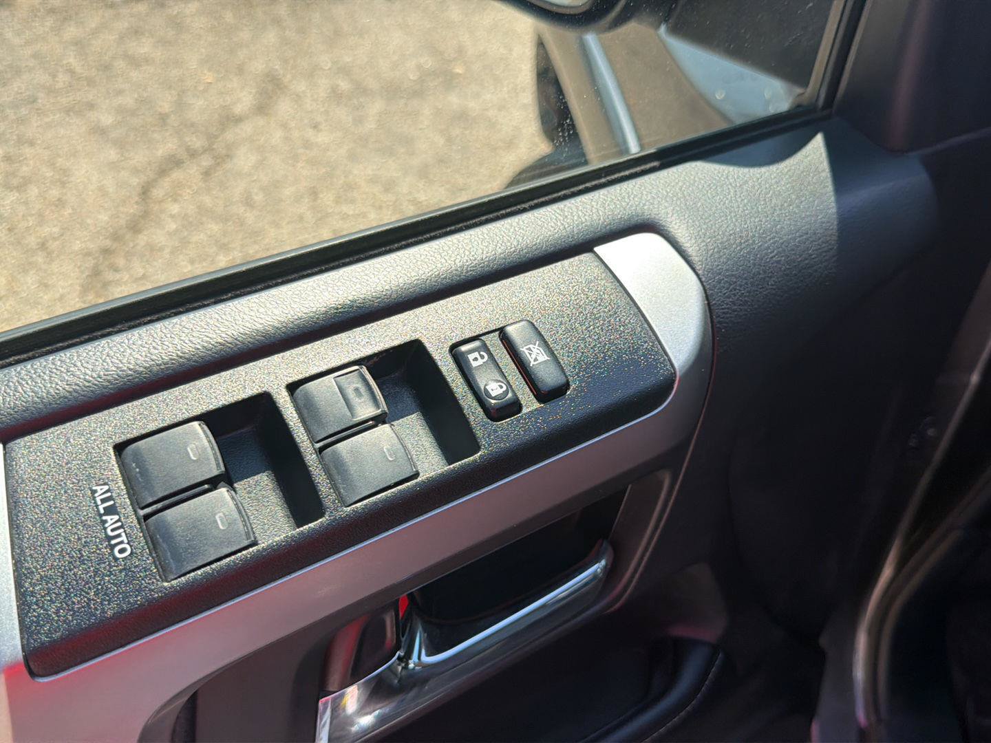 Certified 2019 Toyota 4Runner SR5 Premium RWD image 23
