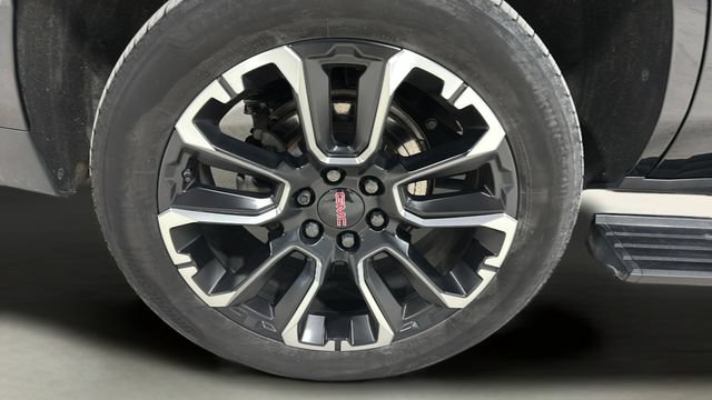 Used 2024 GMC Yukon Denali AWD/4WD image 46