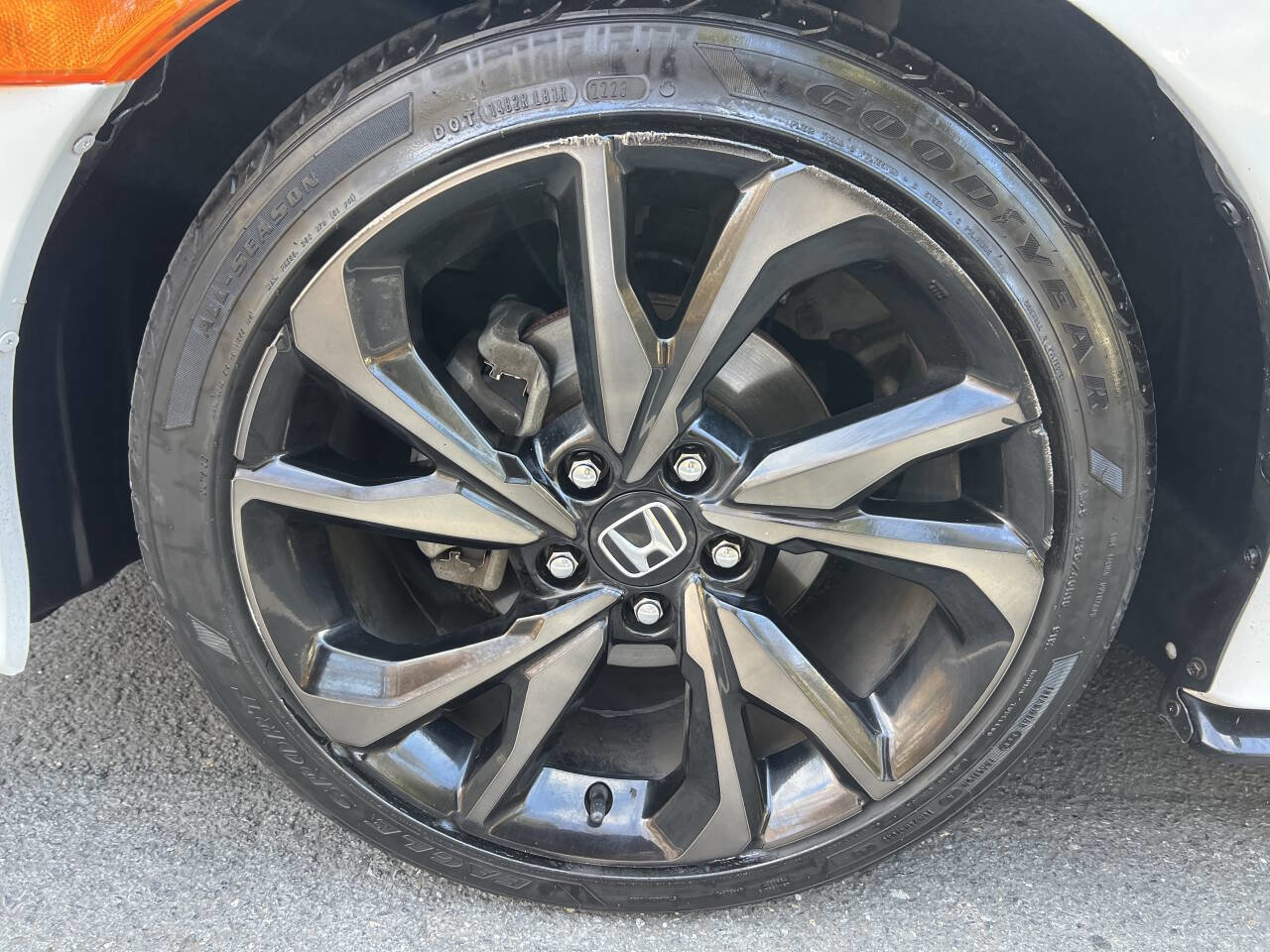 Used 2017 Honda Civic Sport image 18