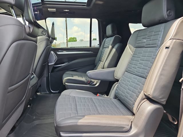 Certified 2026 Cadillac Escalade ESV V w/ LPO, ONYX Package AWD/4WD image 27