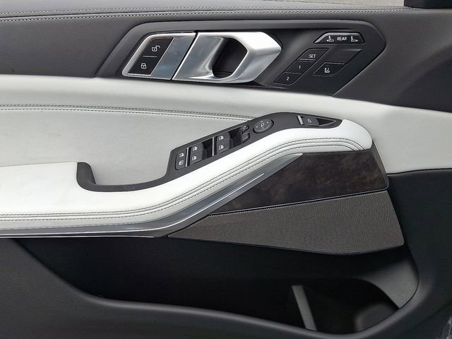 New 2026 BMW X7 xDrive40i w/ M Sport Package image 12