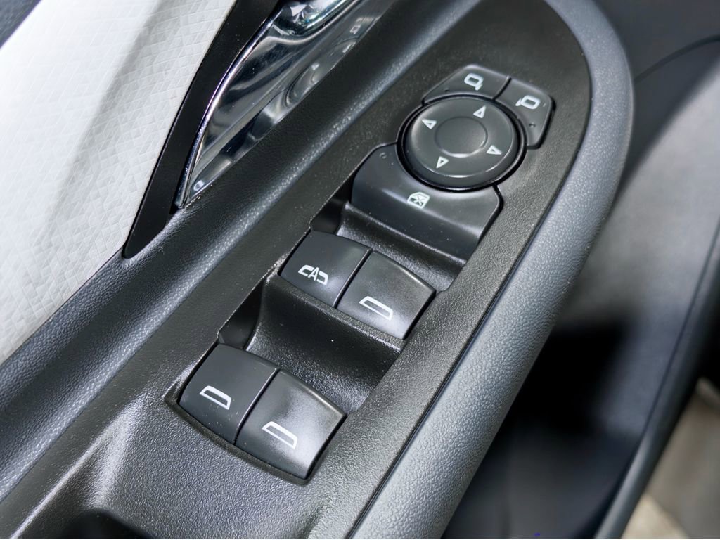 Used 2020 Chevrolet Bolt LT image 7