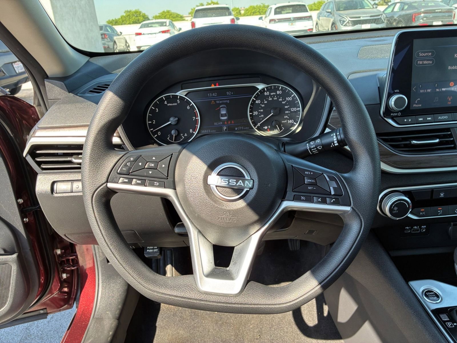 Used 2024 Nissan Altima 2.5 SV FWD image 28