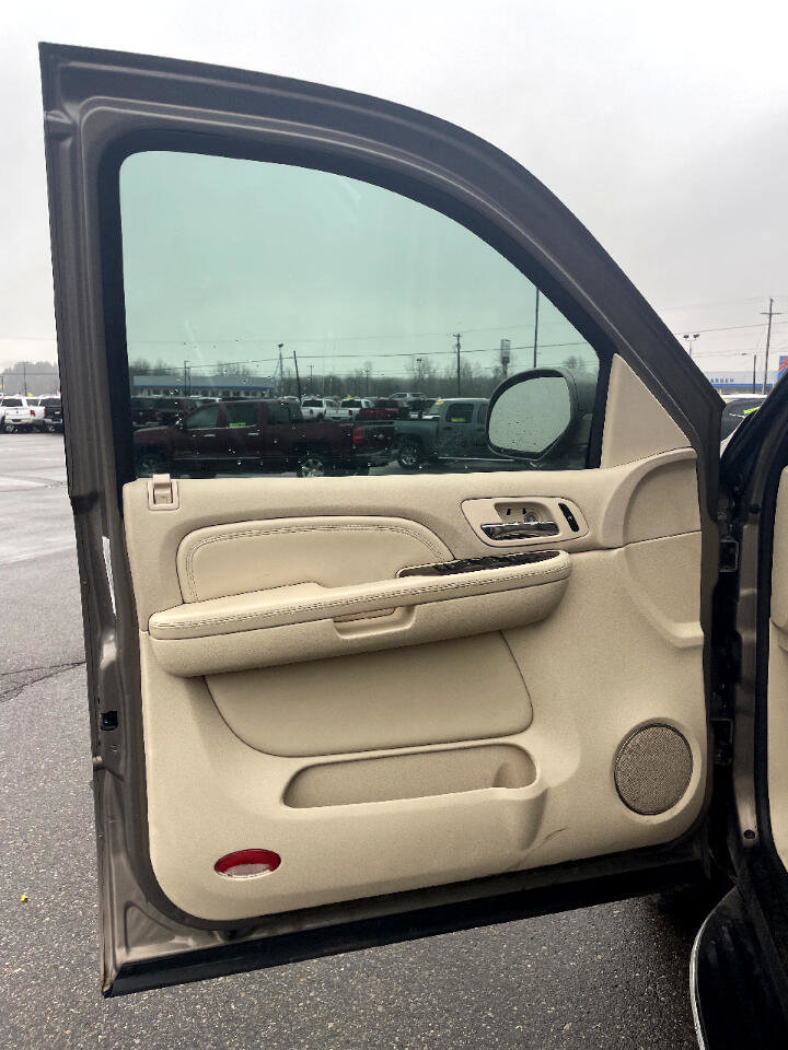 Used 2007 Cadillac Escalade ESV ESV w/ Information Package image 10